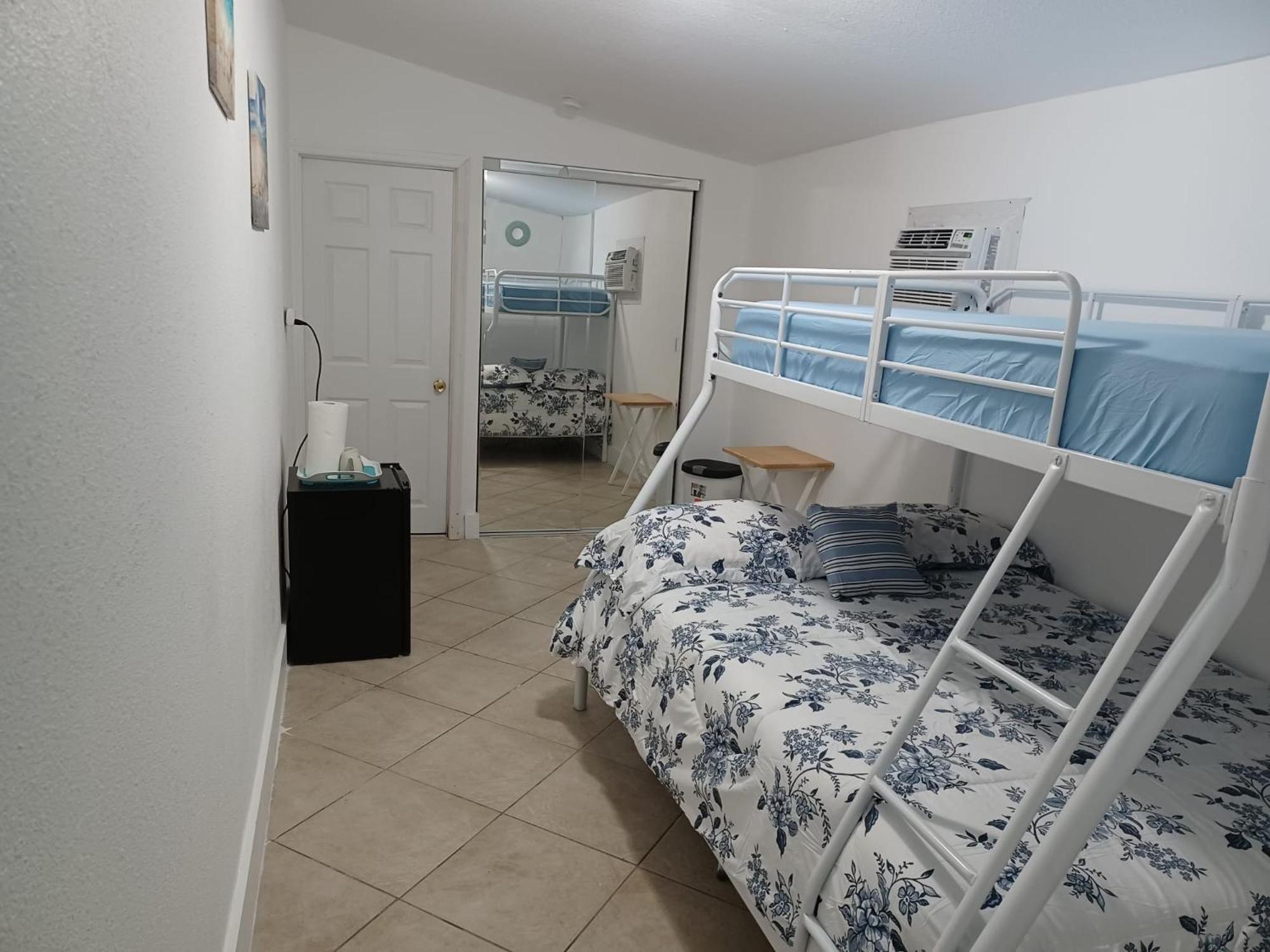 B6 Value On Private Bedroom With Private Bathroom In Little Havana, Séjour chez l'habitant Miami